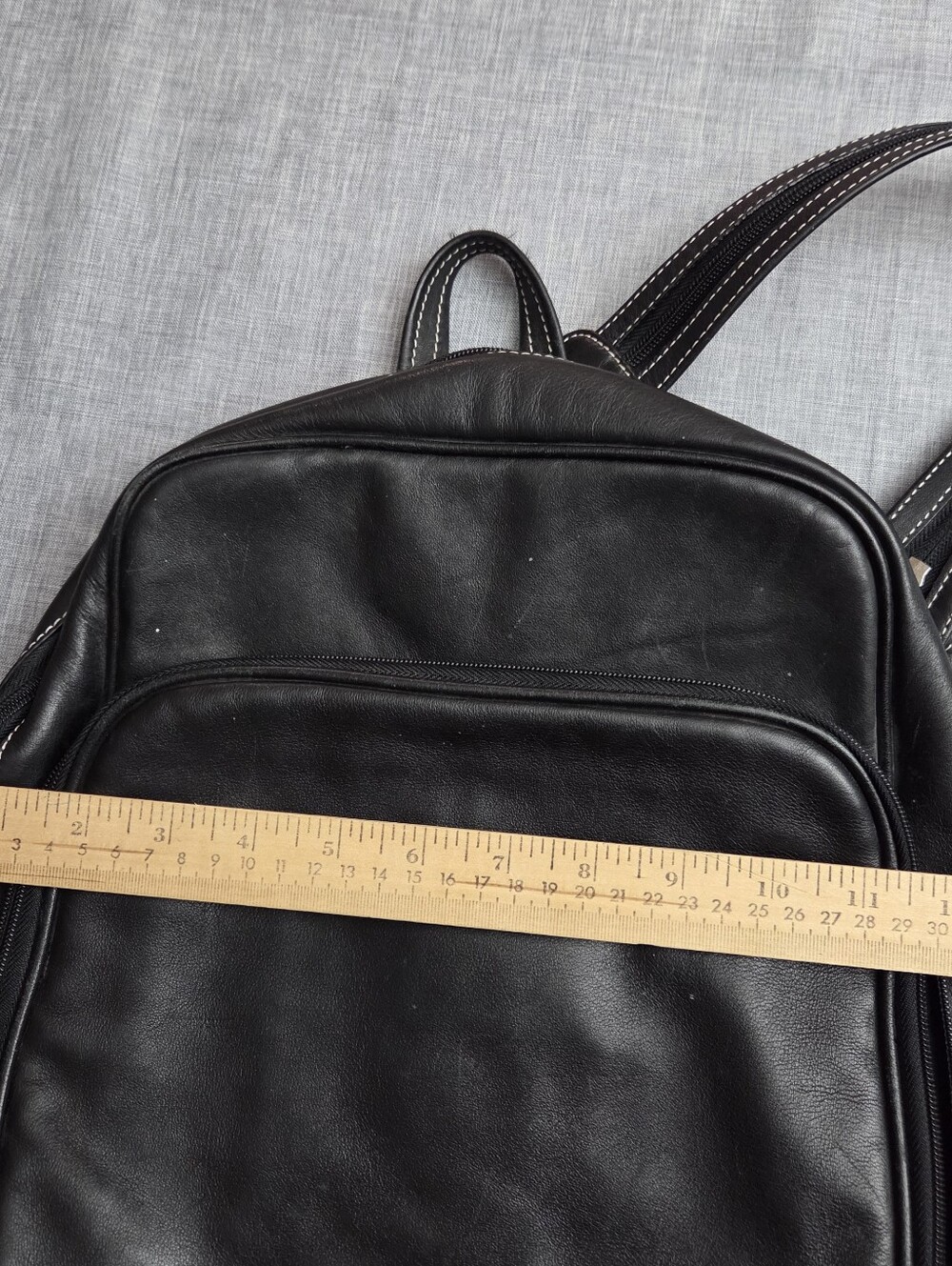 Daytimer Genuine Leather Black Backpack 14 X 13 X 3.5 Inches - Picture 4 of 16